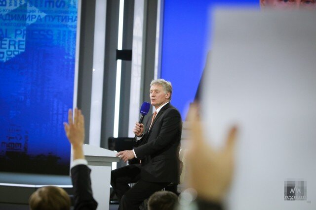    Дмитрий Песков Ярослав Чингаев © ИА REGNUM