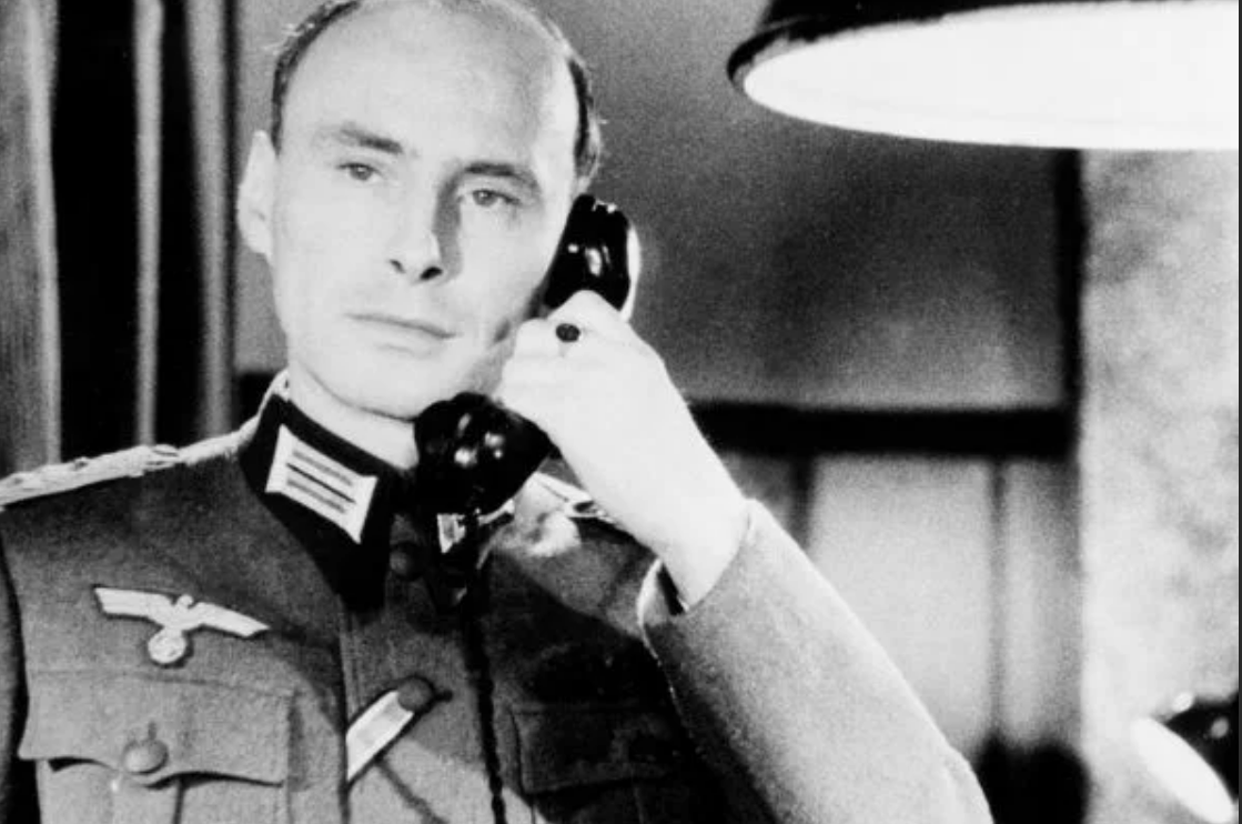 Кадр из фильма "Совесть пробуждается" (производства киностудии ГДР в 1960-е годы). Едва ли не первый многосерийный телефильм (5 серий), показанный по советскому ТВ.
