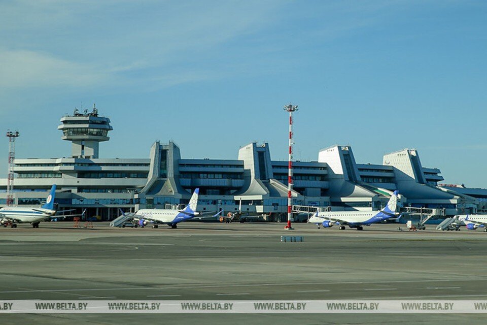     В Национальном аэропорту «Минск» задержали мужчину с поддельным паспортом. Фото: БелТА