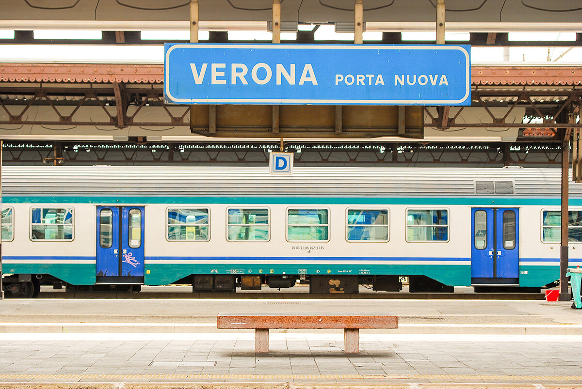 Поисковая система Яндекс. Фото вокзала. Верона.