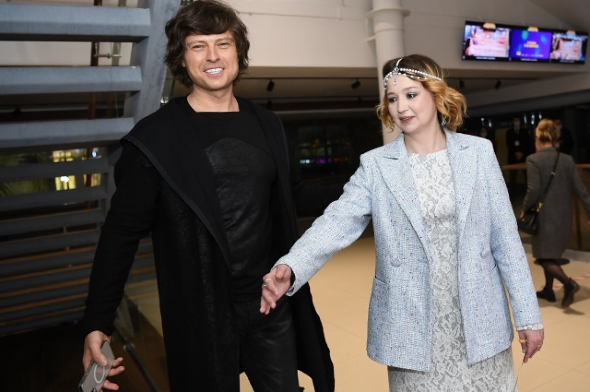    Внучка Людмилы Гурченко — Елена Королёва и певец Прохор Шаляпин.