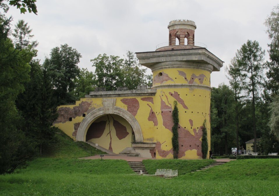 Башня-руина