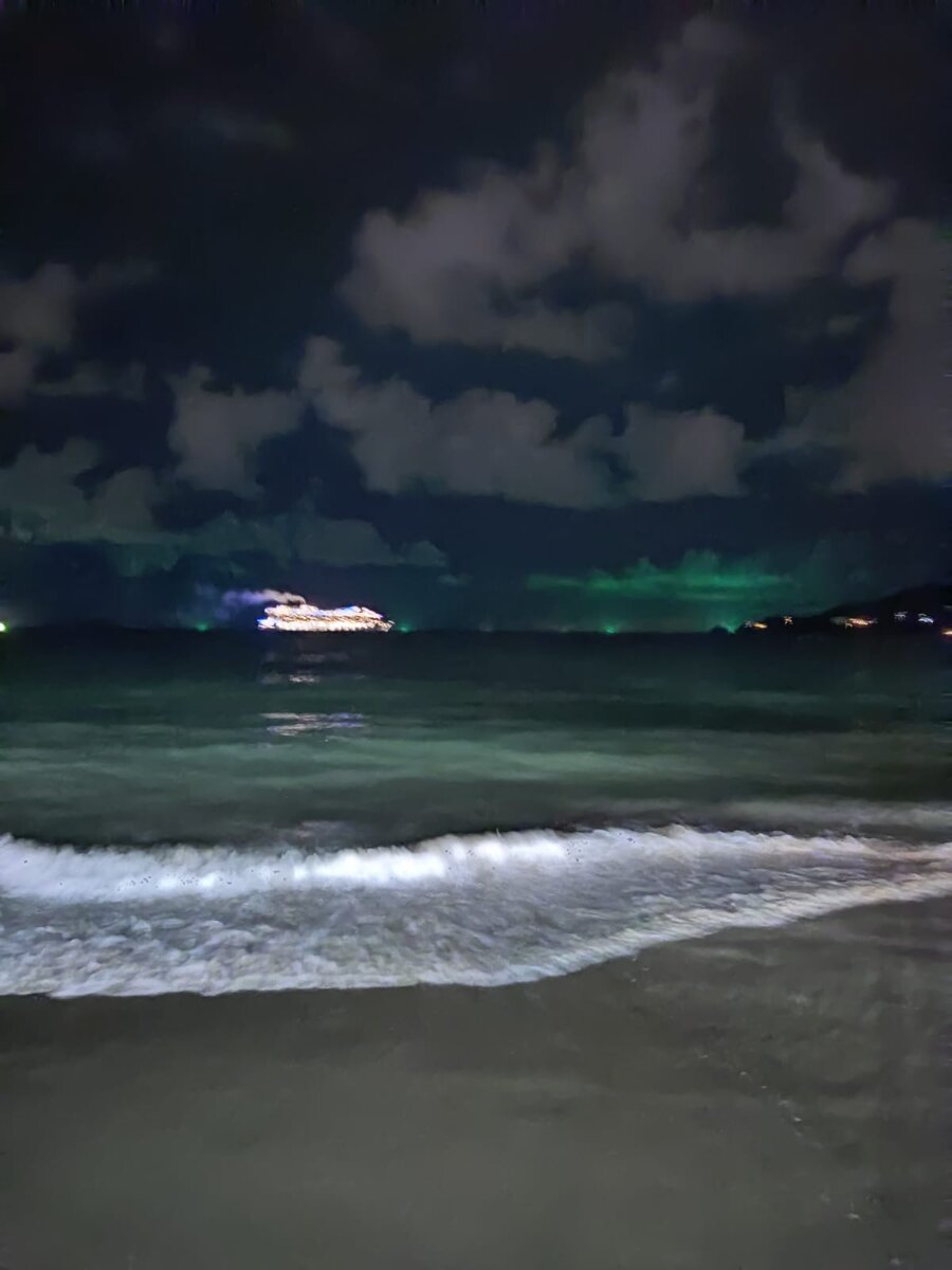 Пляж Патонг вечером