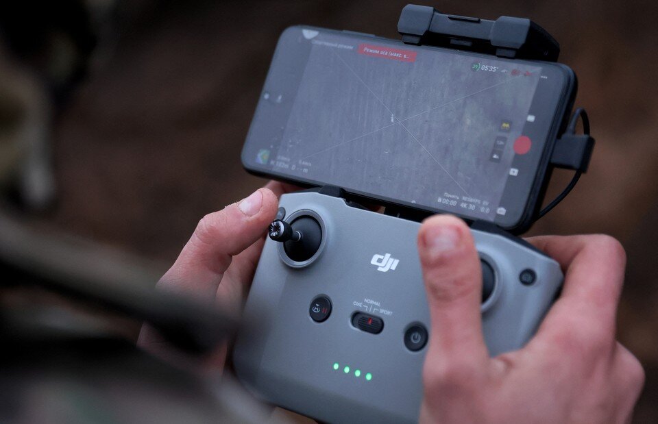     Американские спутники вели съемку в Энгельсе перед попыткой Украины атаковать аэродром  REUTERS