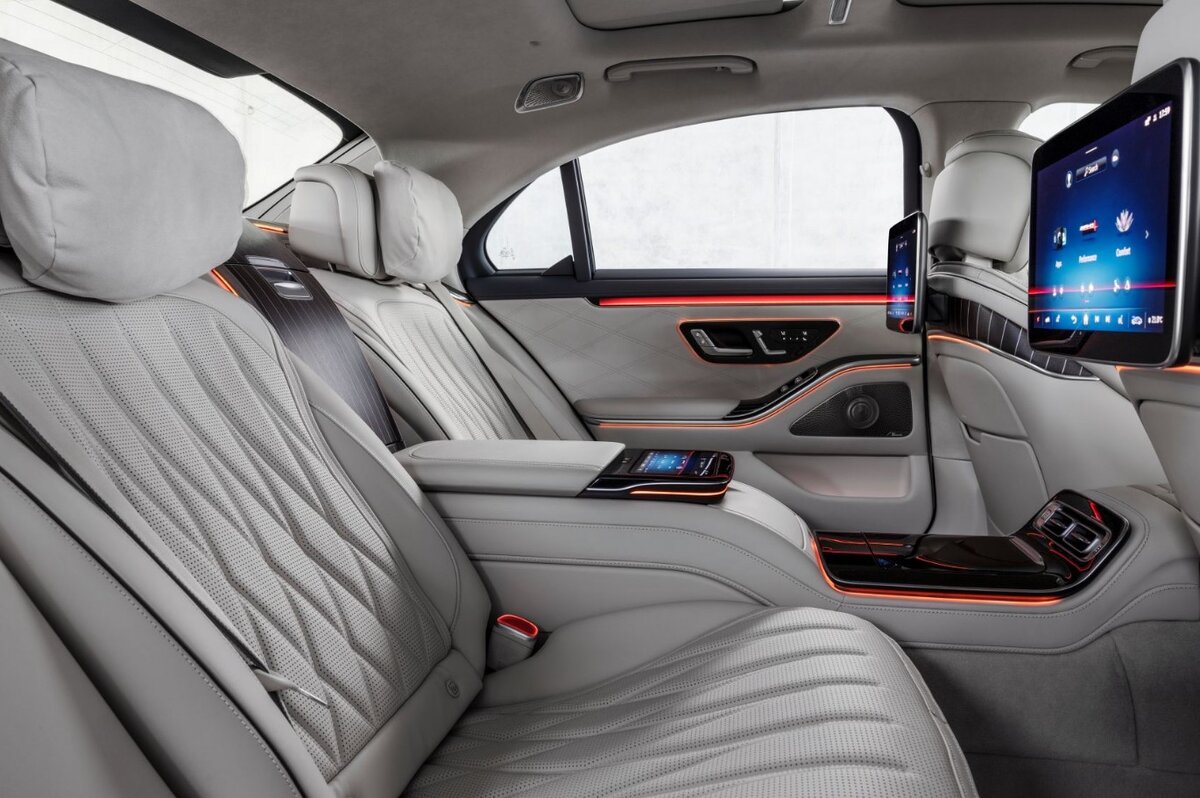 V class Maybach Interior