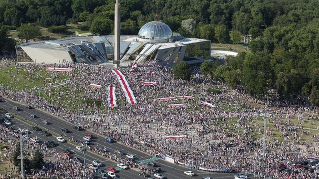 На митинг против Лукашенко пришли более 220 тыс. человек