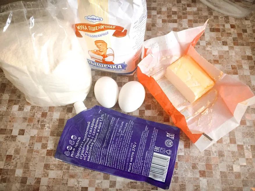 Манку я решила добавить по принципу - из того, что было. И это была отличная идея))