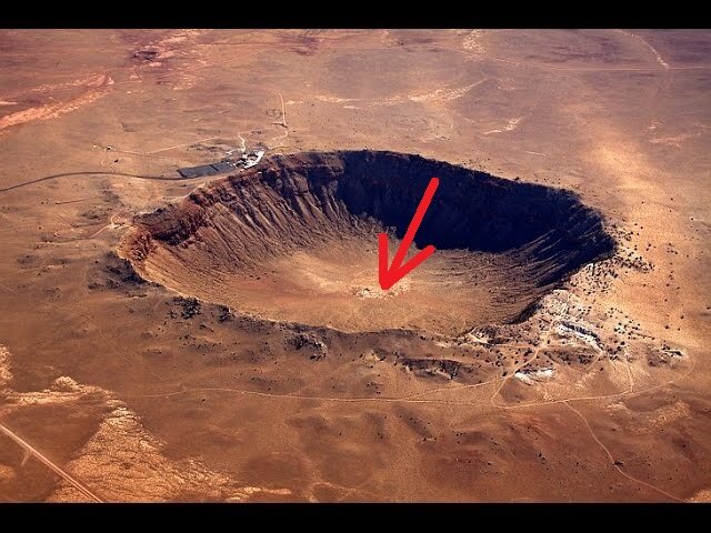 Аризонский кратер. Изображение взято из открытых источников на Яндекс картинках.