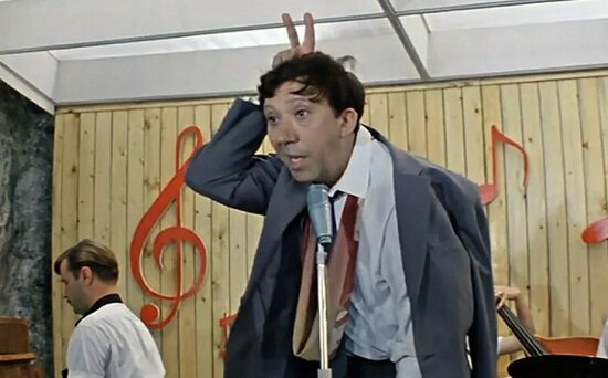 Кадр из фильма "Бриллиантовая рука"