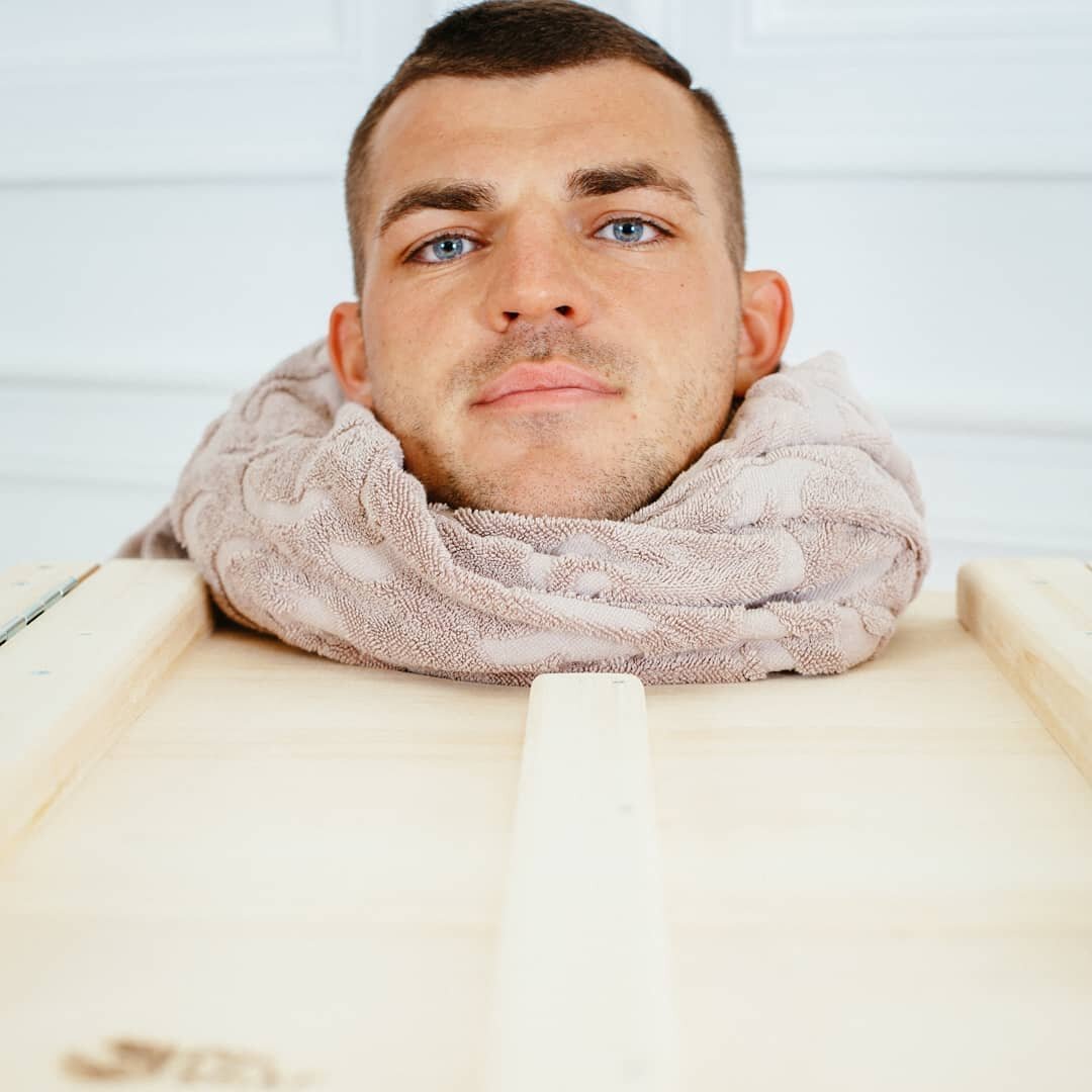 Николай Котенков в фитобочке "РосКедр"