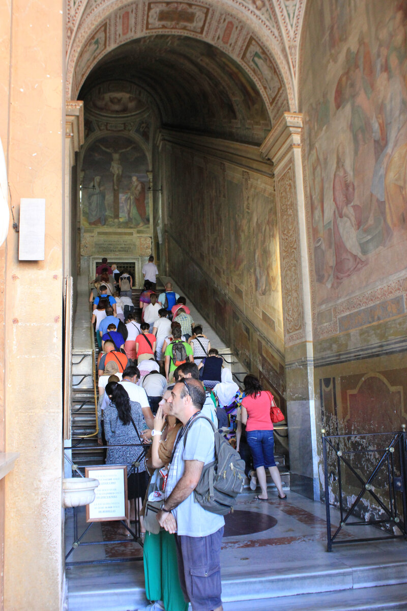 Рим. Часовня Святая Святых. Святая лестница.