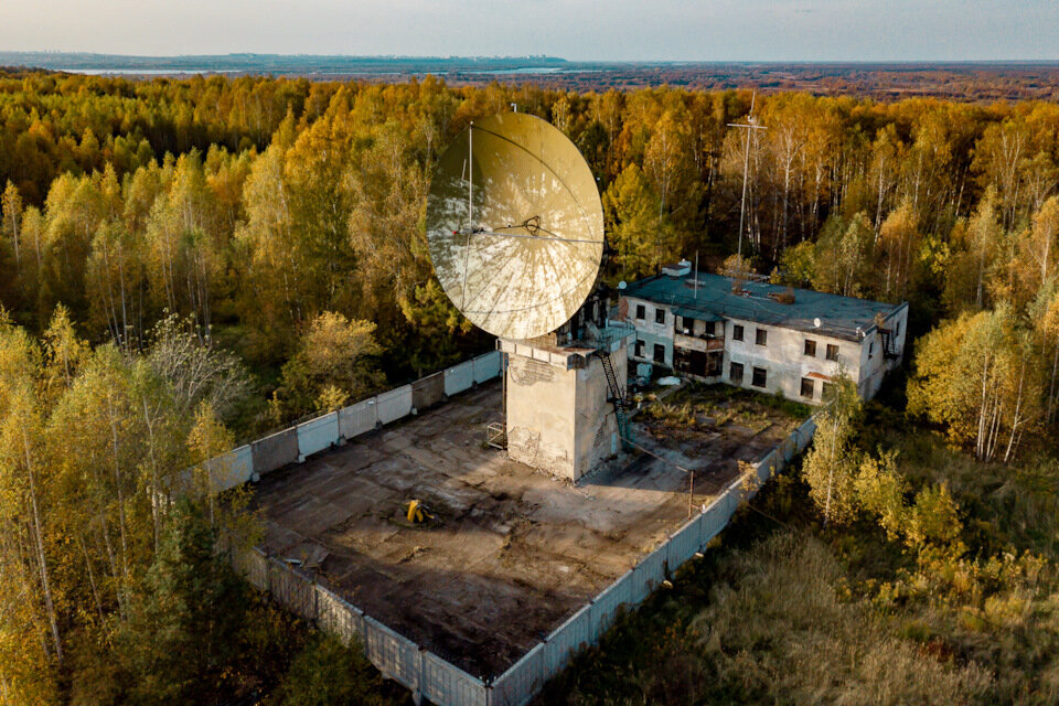 Локатор где ребенок. Обсерватория Зименки Нижегородская. Заброшенная радиоастрономическая станция в Нижегородской области. Волга радиоастрономическая обсерватория. Обсерватория Тольятти.