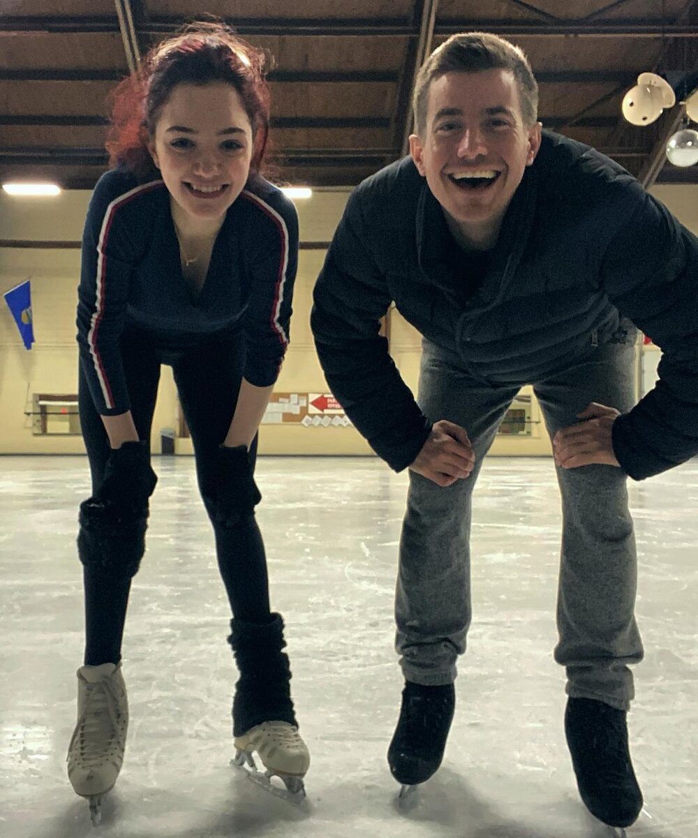 Евгения Медведева с Джеффри Баттлом.  Источник: Instagram @jmedvedevaj