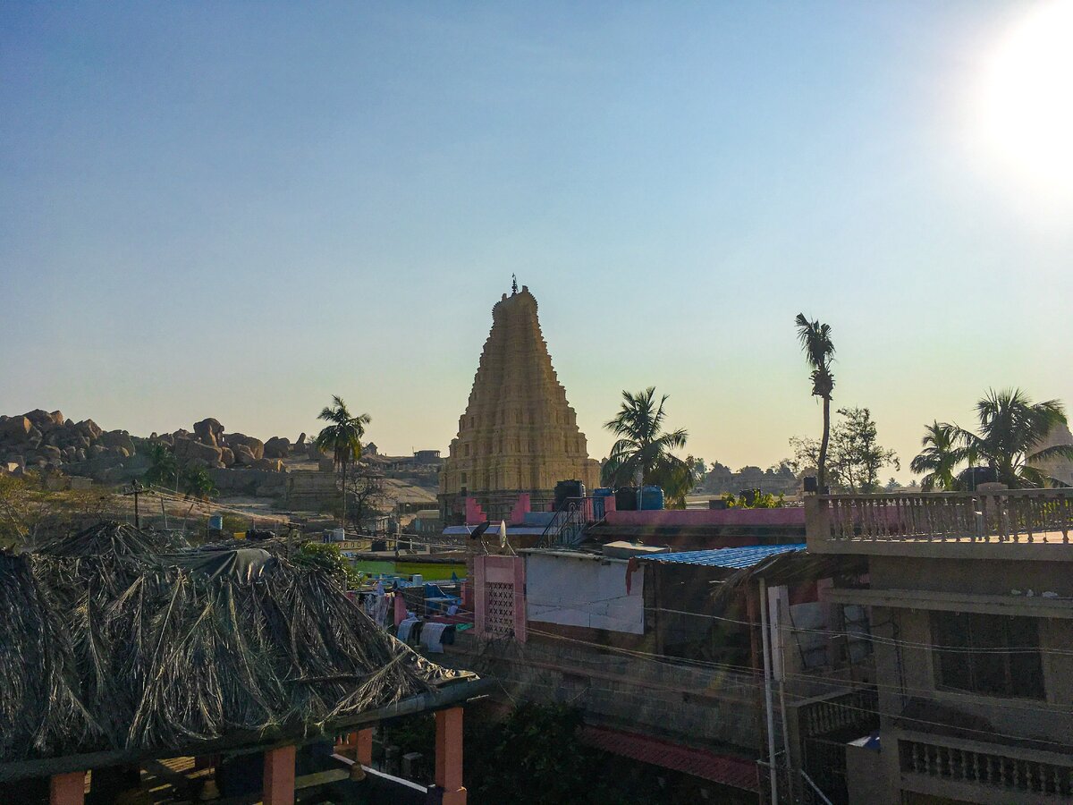 Вид с крыши моего отеля