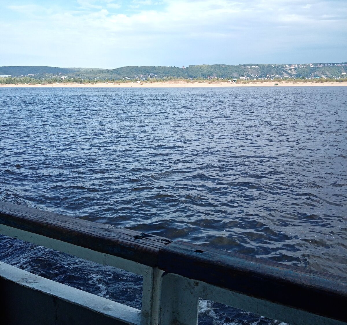 Фото автора. Простор реки в противовес больничным стенам. Не забудьте подписаться и поставить лайк, плиз)