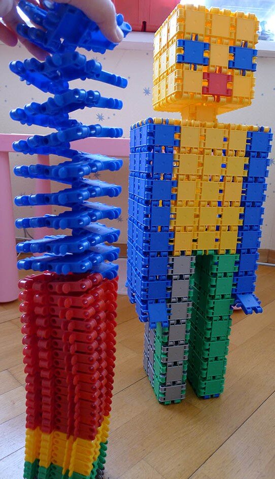 Человечек из Clics, слева - гармошка