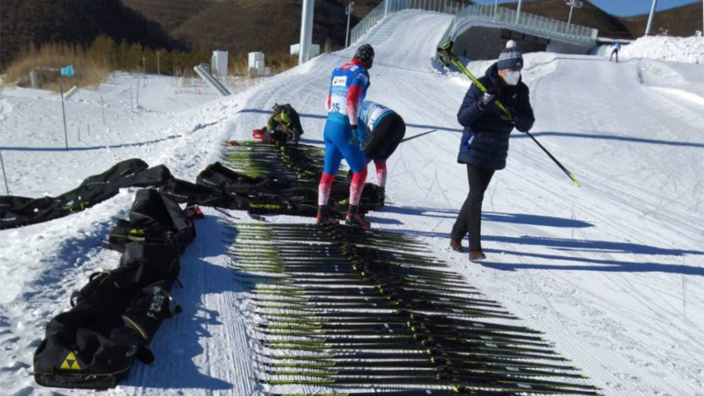Ски работа. Горные лыжи. Лыжи ски тур. Фристайл вид спорта. Ски работа.