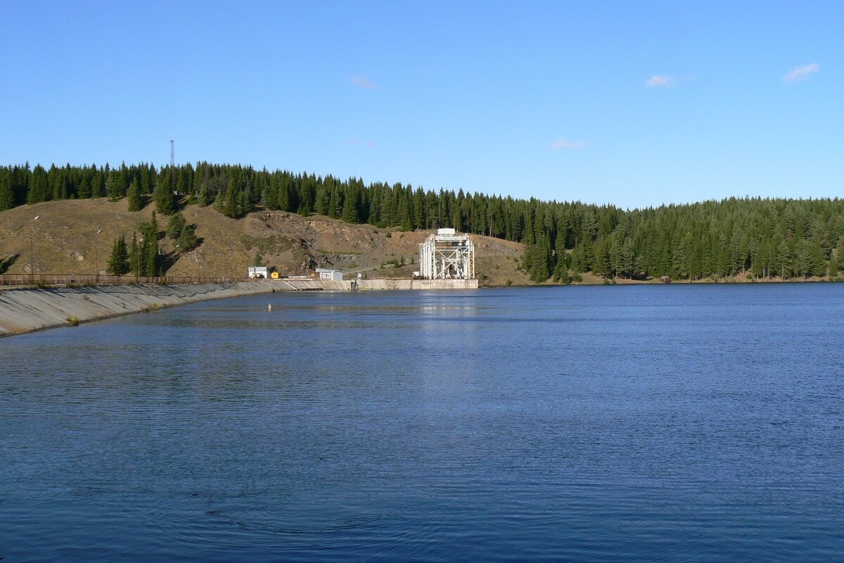 Питьевое водохранилище. Река Куказар Нязепетровск. Нязепетровское водохранилище. Нязепетровское водохранилище Челябинская область. Нязепетровск Уфа плотина
