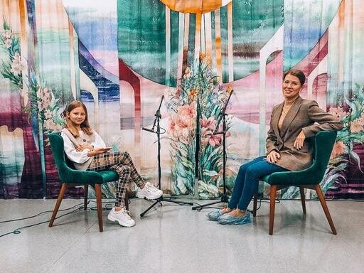 Ведущая Елизавета Козлова и её мама Юлия Сергеевна Козлова на записи подкаста / Фото: Дарья ШЕВЧУК