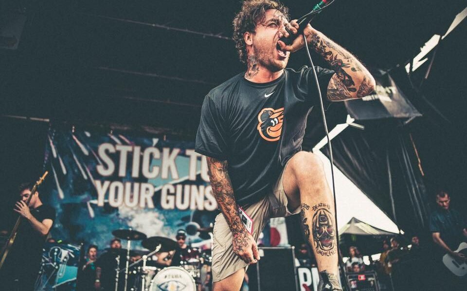 урон оружия в дейзи. Pinfire pistol austria. картины с оружием. таблица урона оружия дейз. Them guns.