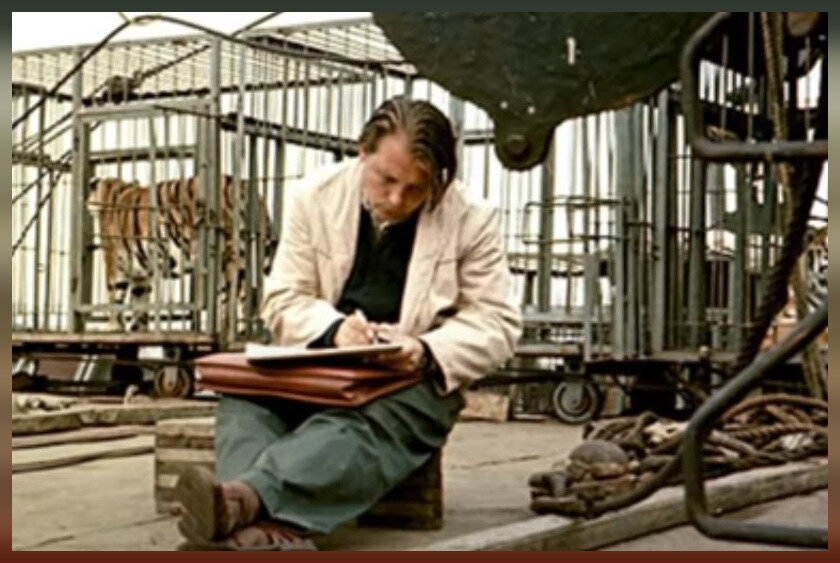 Виктор Конецкий правит сценарий к фильму "Полосатый рейс" https://www.kinopoisk.ru/film/43104/