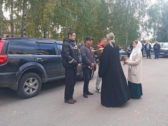     издательство "Пресса"