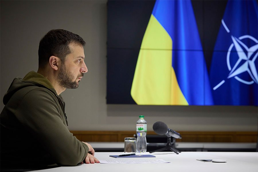 Президент Украины Владимир Зеленский выступает по видеосвязи на ежегодной сессии Парламентской ассамблеи НАТО - Фото: Zuma\TASS
