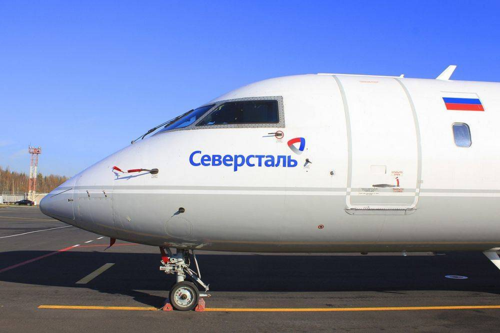 Самолет северсталь. CRJ-200 Северсталь. Самолёт Северсталь Череповец. Авиакомпания Северсталь самолеты. Самолеты авиапредприятие Северсталь