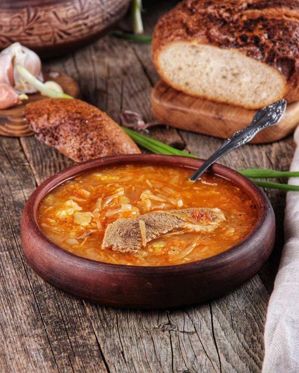 Кислые томленые щи, автор фото и рецепта Марина Баранова