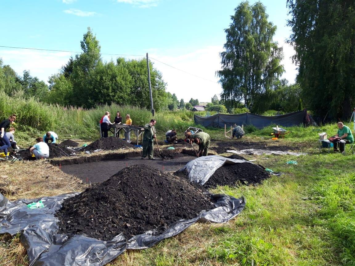 Раскоп в Унороже. Фото предоставлено Костромской археологической экспедицией