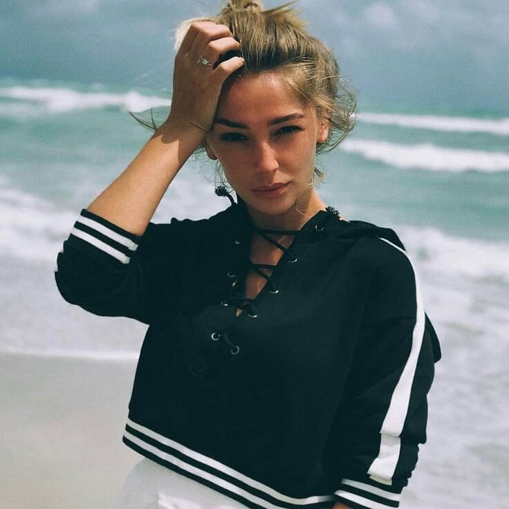 Настя Ивлеева