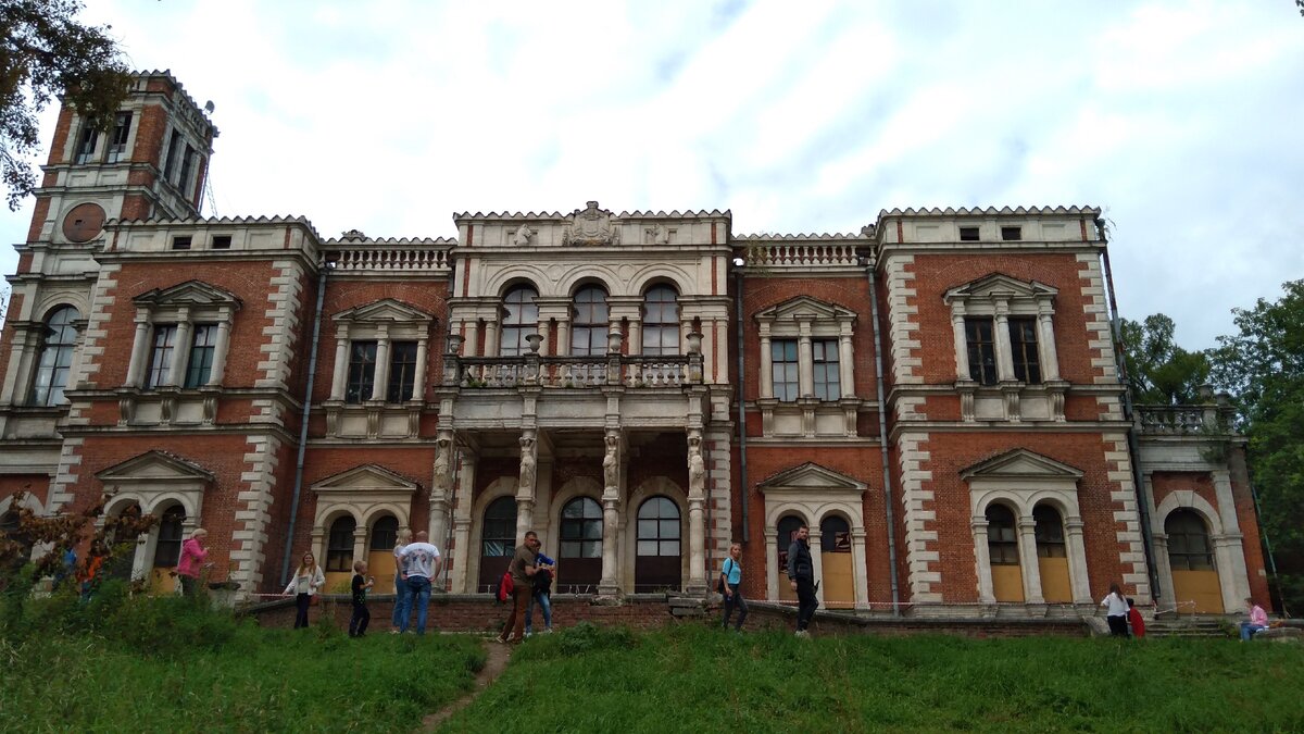 Россия. Усадьба Воронцова-Дашкова в Быково