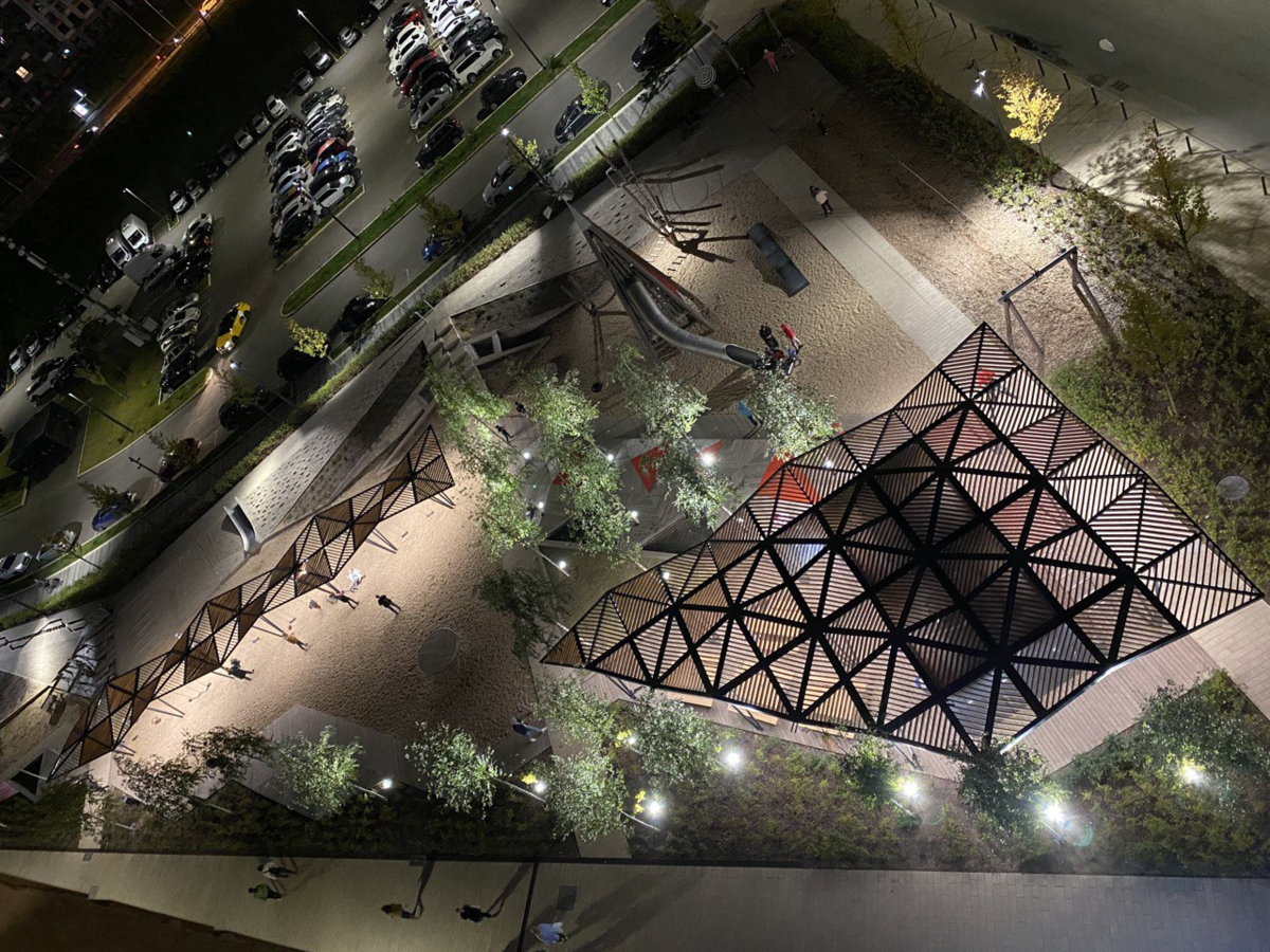 Оригами ночью. Саларьево Парк, Москва