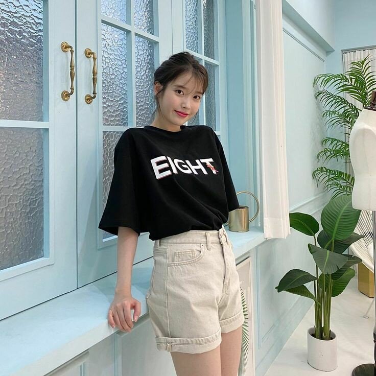 IU