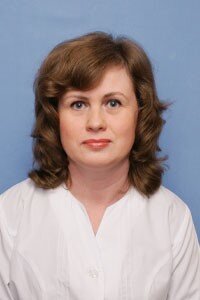 Мененкова Елена Юрьевна, к.м.н.,  заведующая неврологическим отделением  
ФГБУ «Поликлиника №5» 