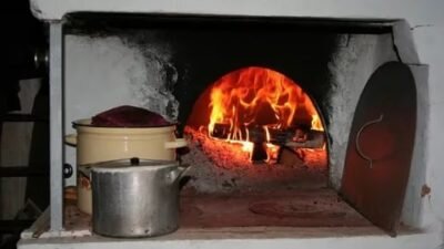 яндекс картинки..Топится русская печка..
