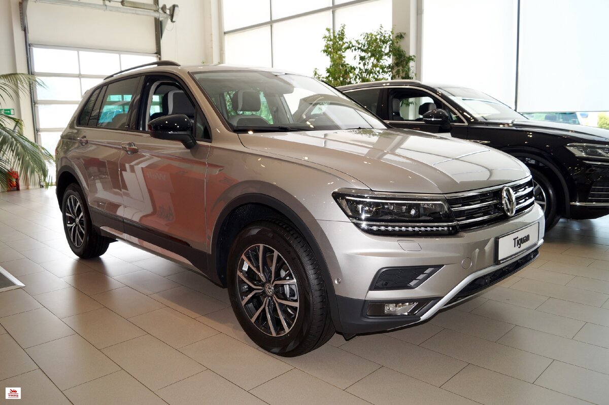 Обзор автомобиля Volkswagen Tiguan (второго поколения), в комплектации  