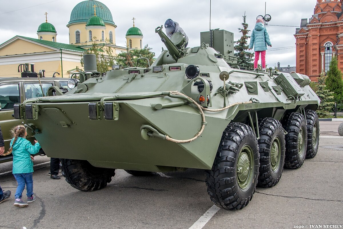 Тула, согласно всем штампам, это столица пряничная, самоварная, и, в первую очередь - оружейная.-2-3