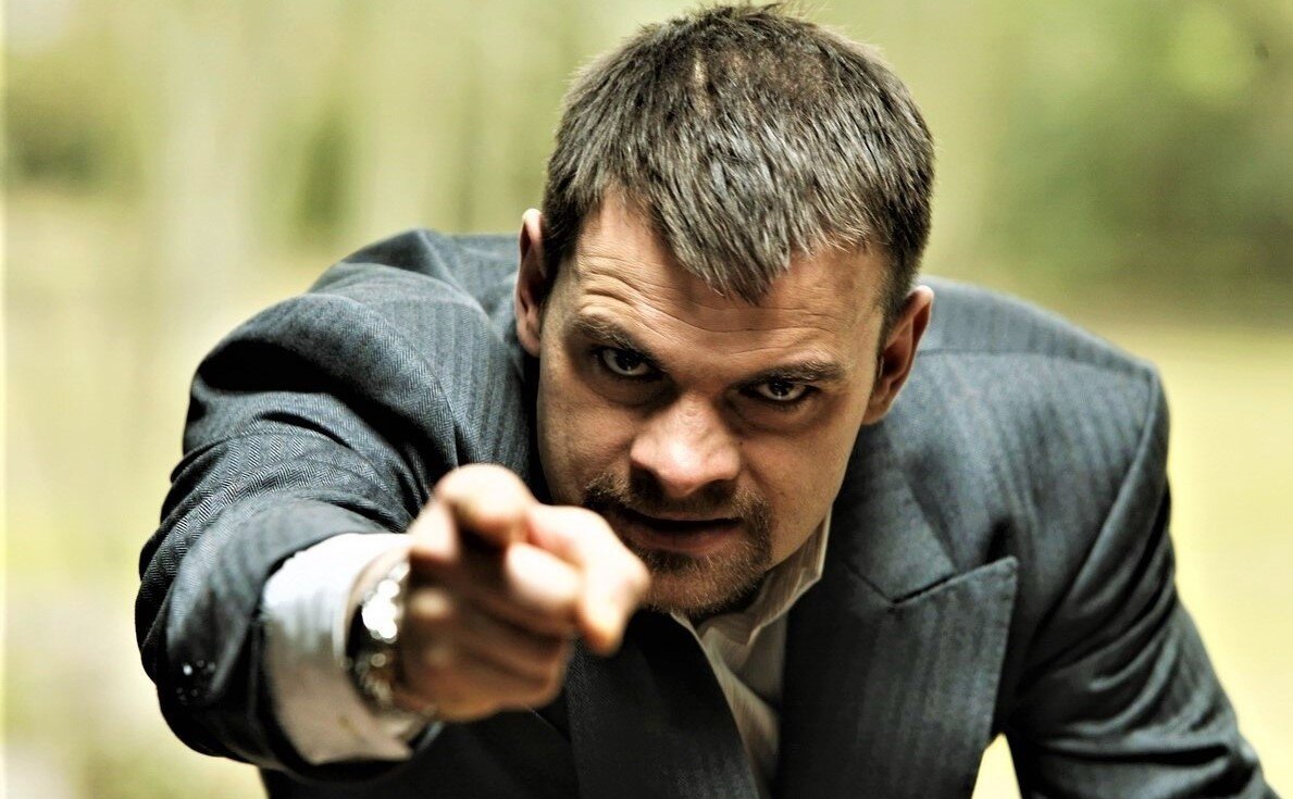 Кадр из свободных источников «Змий» (2006)