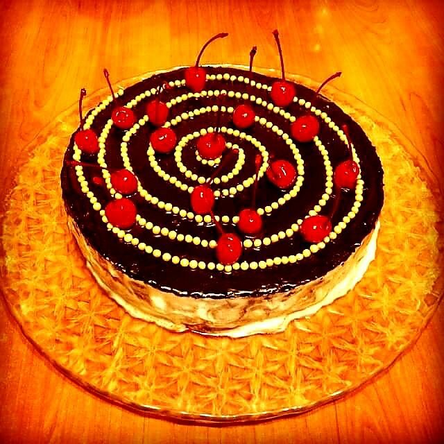 Вариант оформления с коктельными вишнями