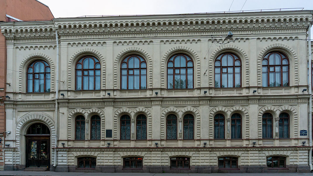 Особняк кочубея на конногвардейском бульваре. Дворец князя кочубея. Особняки кочубеев в петербурге. Особняки кочубеев в петербурге. Особняк кочубея на конногвардейском бульваре.