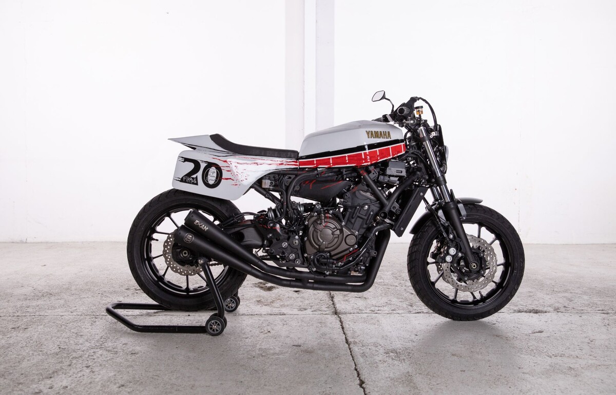 XSR700 Red Tail 