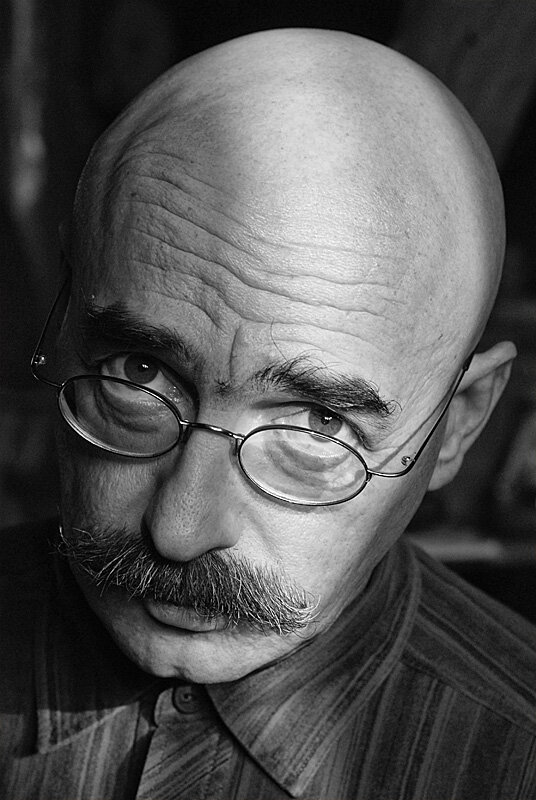 Андрей Бильжо-прыщ который надо выдавить.