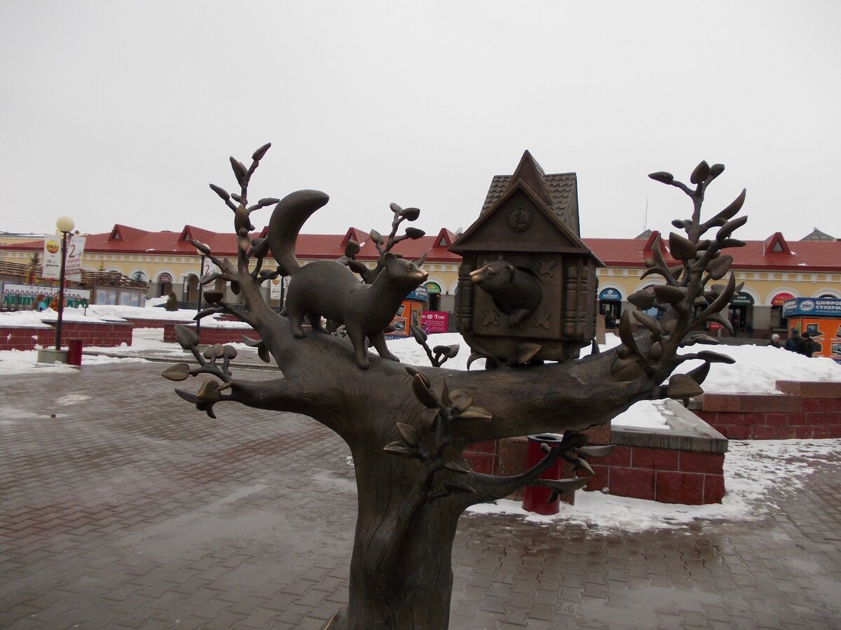 В 2010 году при участии "Мегафона" в Уфе установили Домик куницы