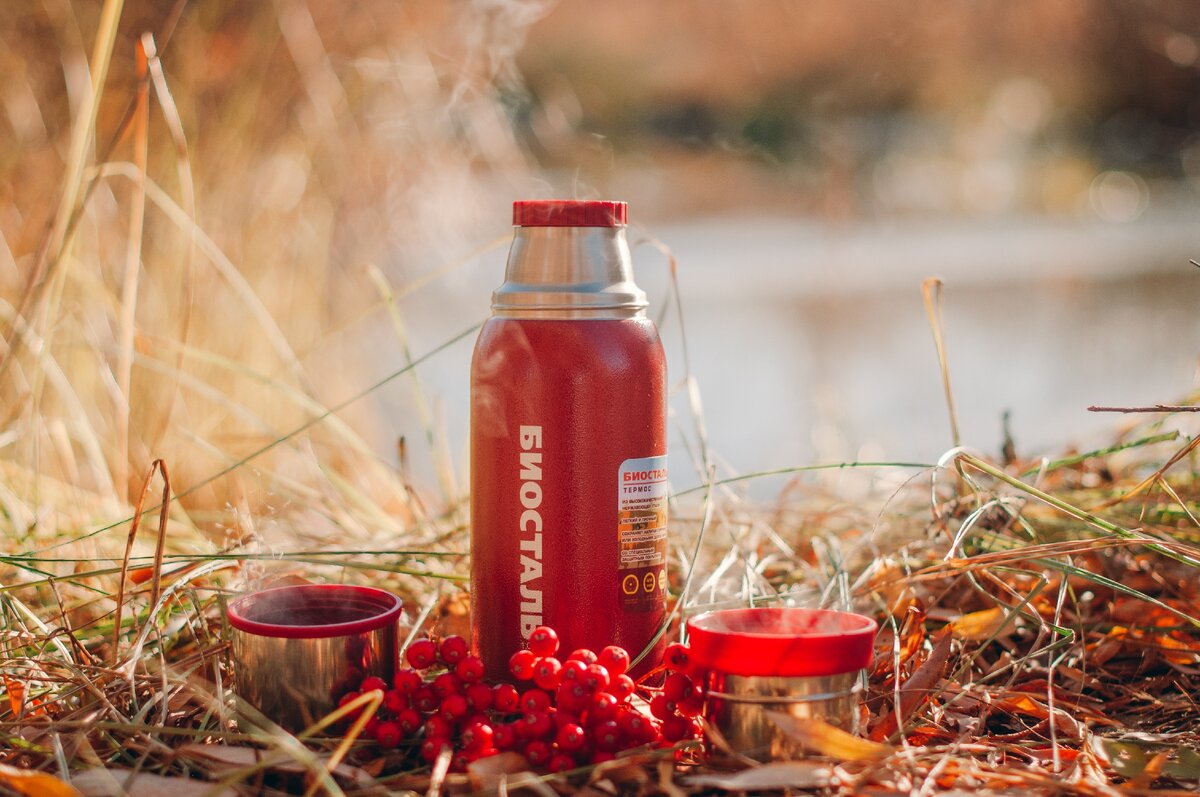 2 металлические чашки 