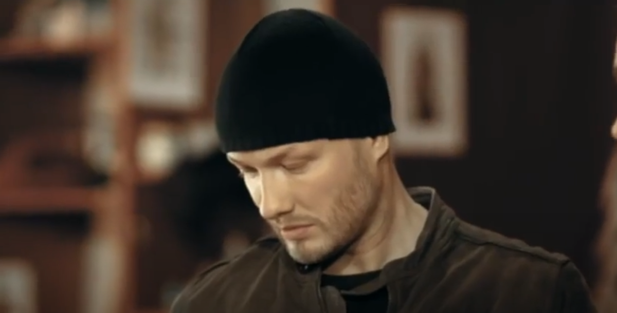 Кадр из фильма "Пес"
