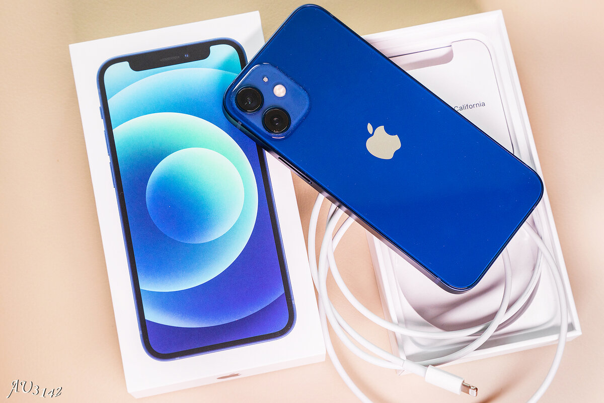 iPhone 12 mini – чудо с ладошку... | AU3142 | Дзен