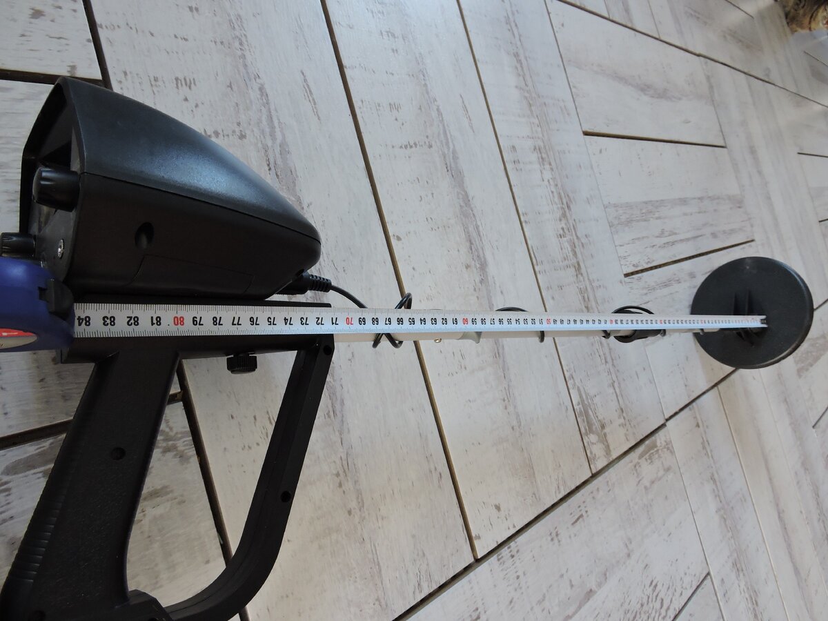 Штанга явно рассчитана на среднего китайца ростом не более 175 см.