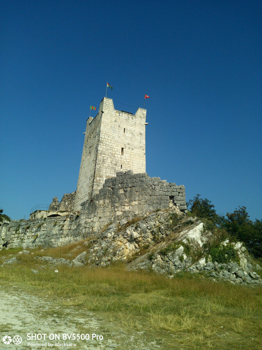 Личное фото автора статьи Восточная башня на вершине Иверской горы