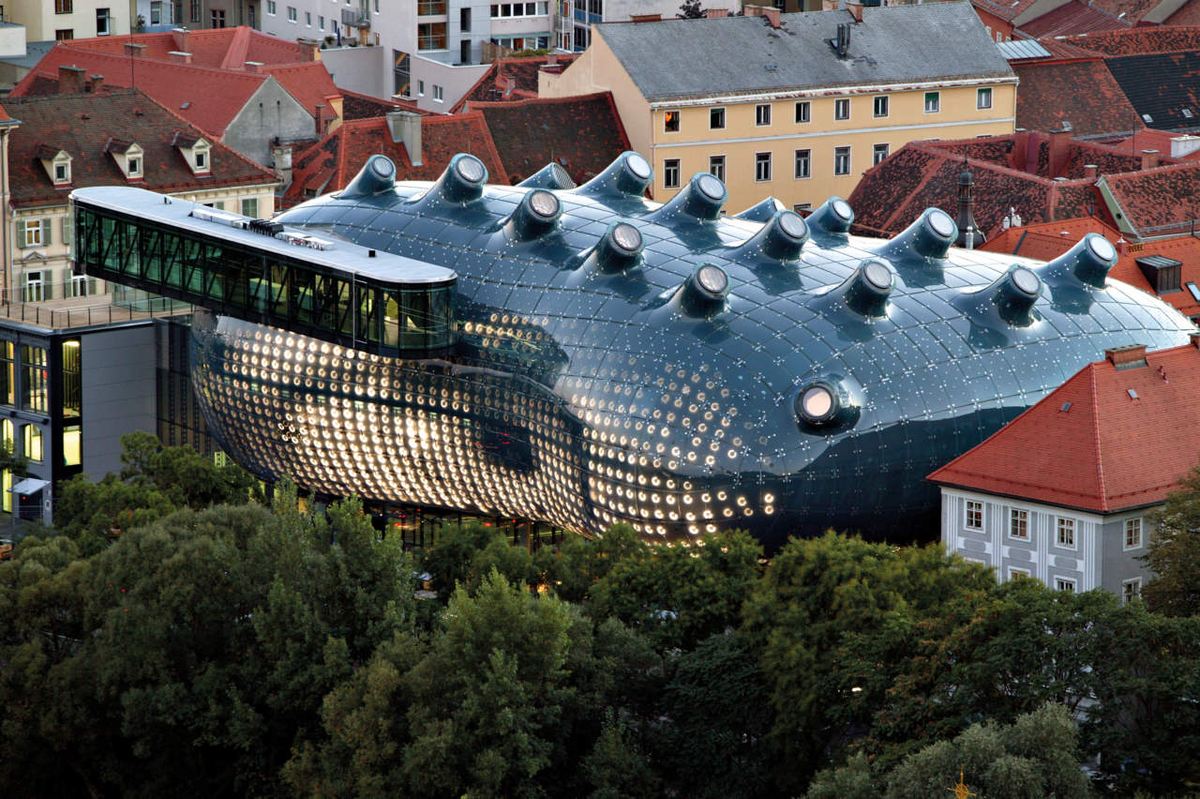 Unusual buildings. Кунстхаус Грац Австрия. Музей Кунстхаус в Граце. Здание музея искусства Кунстхаус в Граце, Австрия.. Кунстхаус - музей современного искусства, Грац (Австрия).